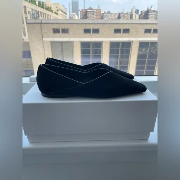 Toteme Everyday suede flats - Picture 3 of 10